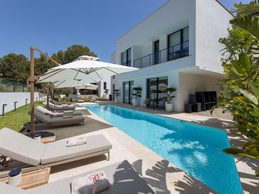 Xalet amb piscina en venda a Ponent