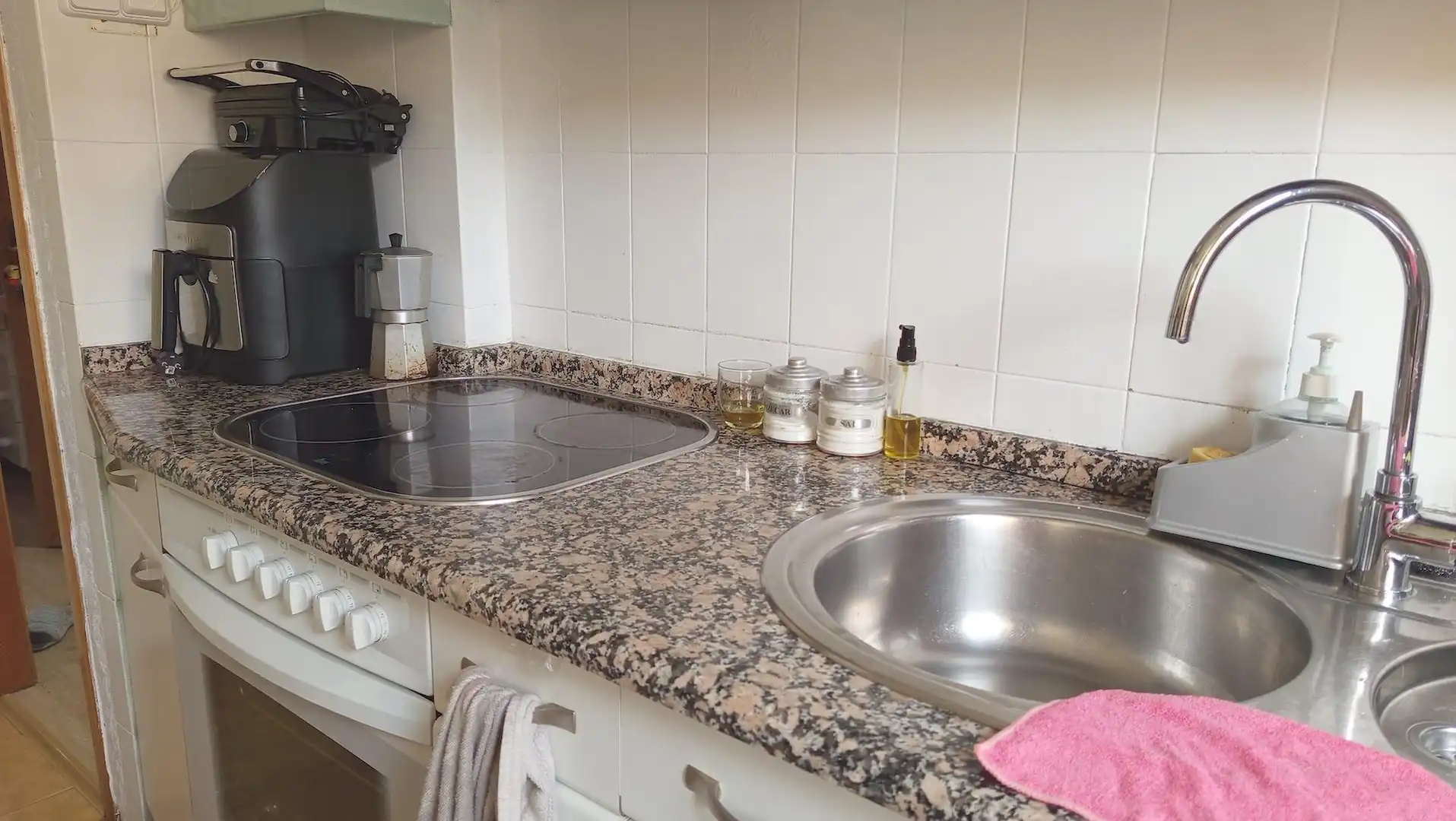 Kitchen of Flat for sale in Zaragoza  with Heating