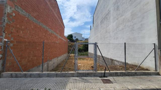 Terreno residencial en Venta en Calle de Llavador, 16 en Montitxelvo / Montichelvo