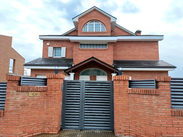 Casa-chalet en Venta en Palau-solità i Plegamans