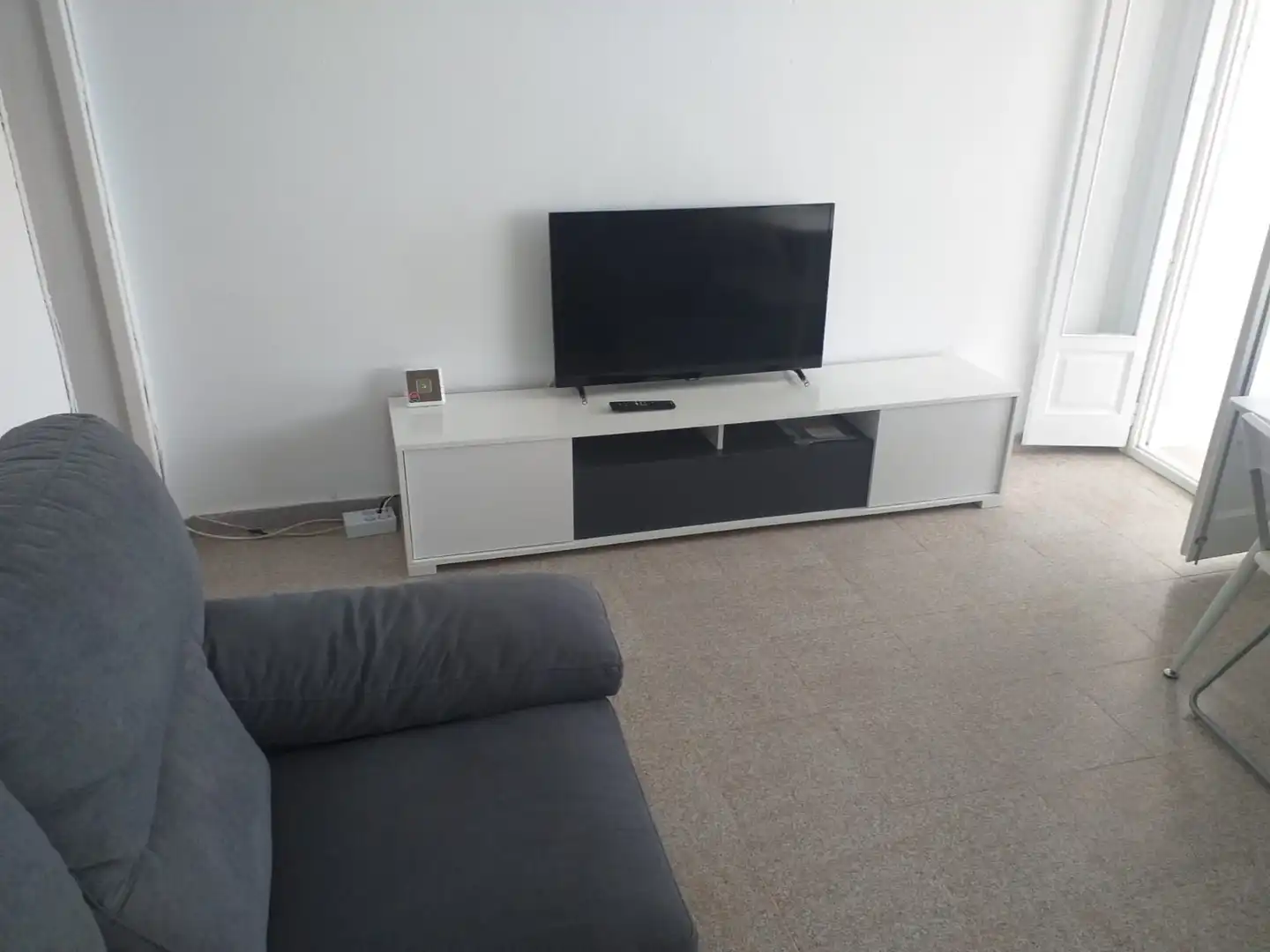 Sala de estar de Apartamento de alquiler en Santa Pola con Aire acondicionado, Calefacción y Terraza