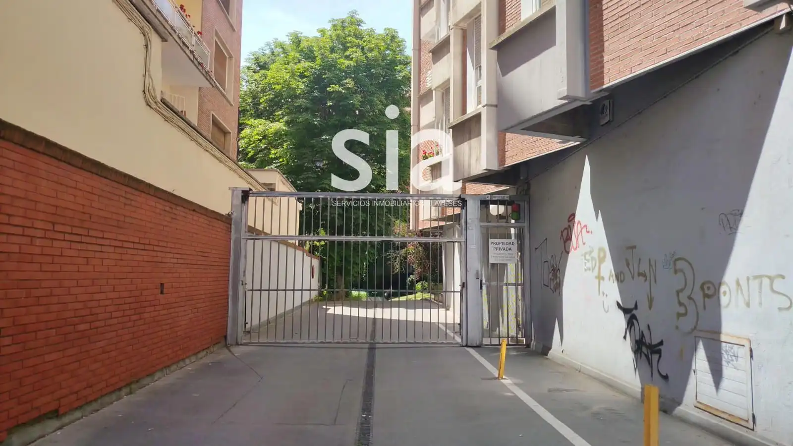 Außenansicht von Wohnung zum Verkauf in Vitoria - Gasteiz mit Heizung, Abstellraum und Möbliert