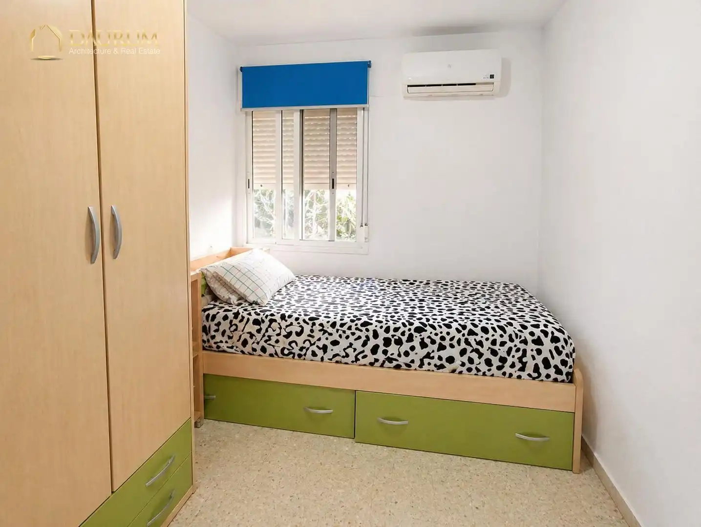 Habitación de Piso en venta en Alcalá de Guadaira con Aire acondicionado, Terraza y Amueblado