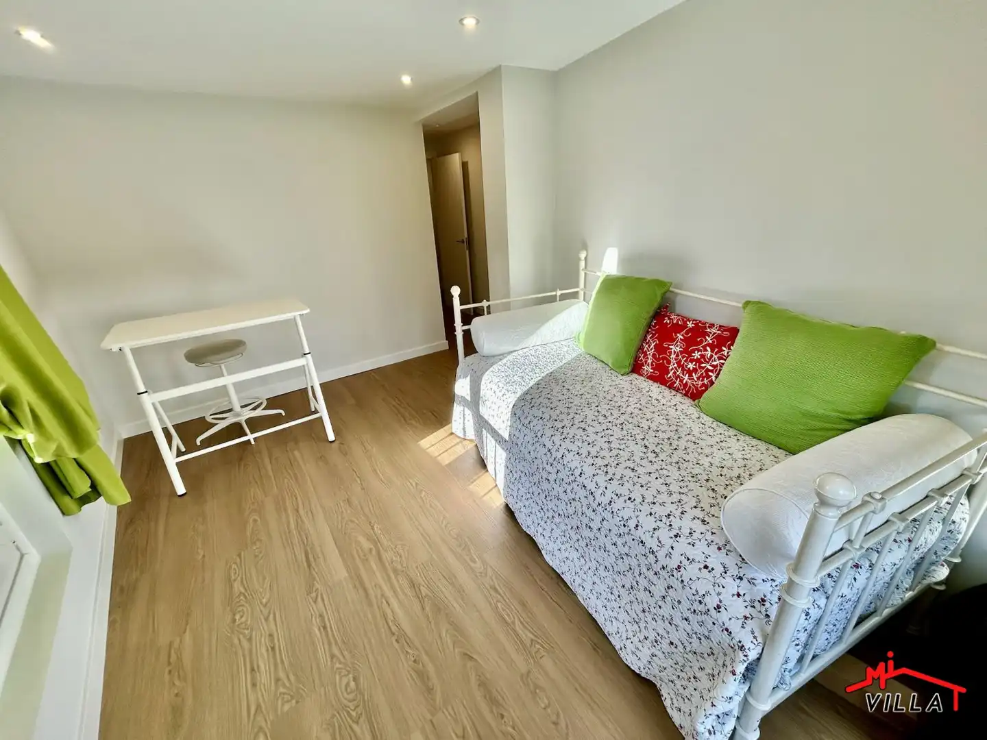 Bedroom of Flat for sale in Laredo  with Heating, Parquet flooring and Balcony