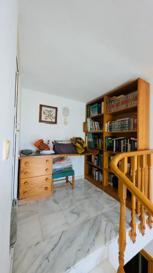 Dormitori de Casa o xalet en venda en Oliva amb Aire condicionat, Calefacció i Jardí privat