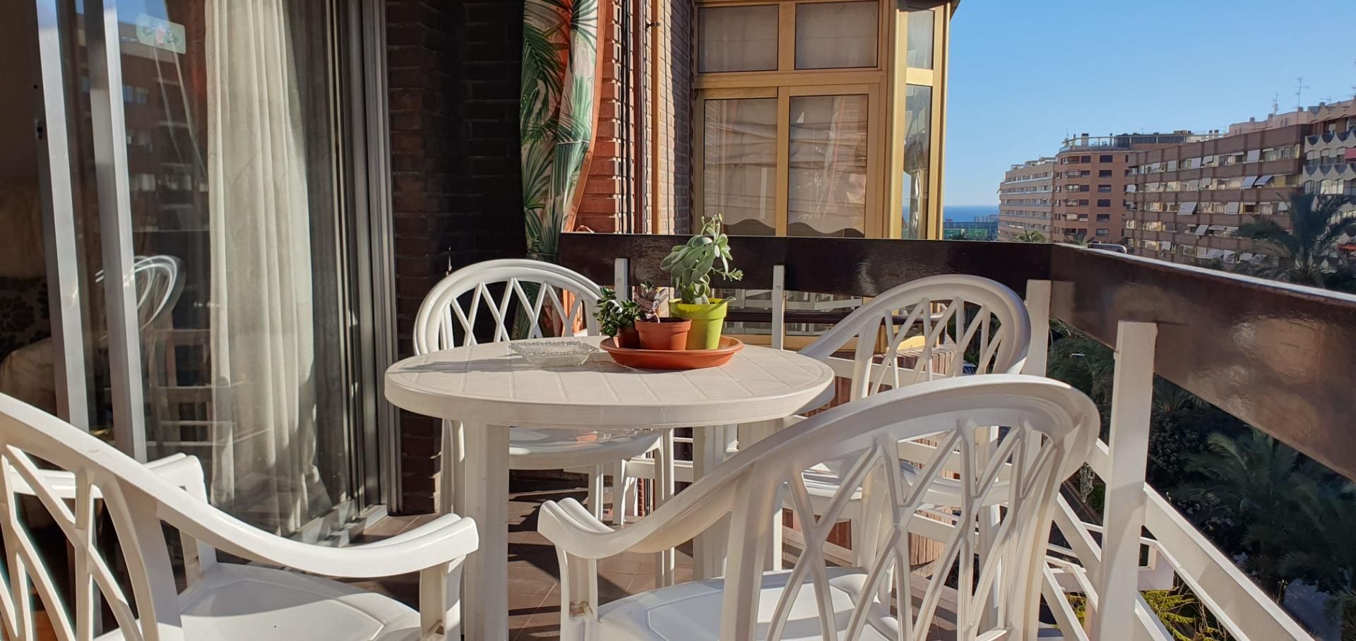 Piso de alquiler en Ensanche - Diputación, Centro