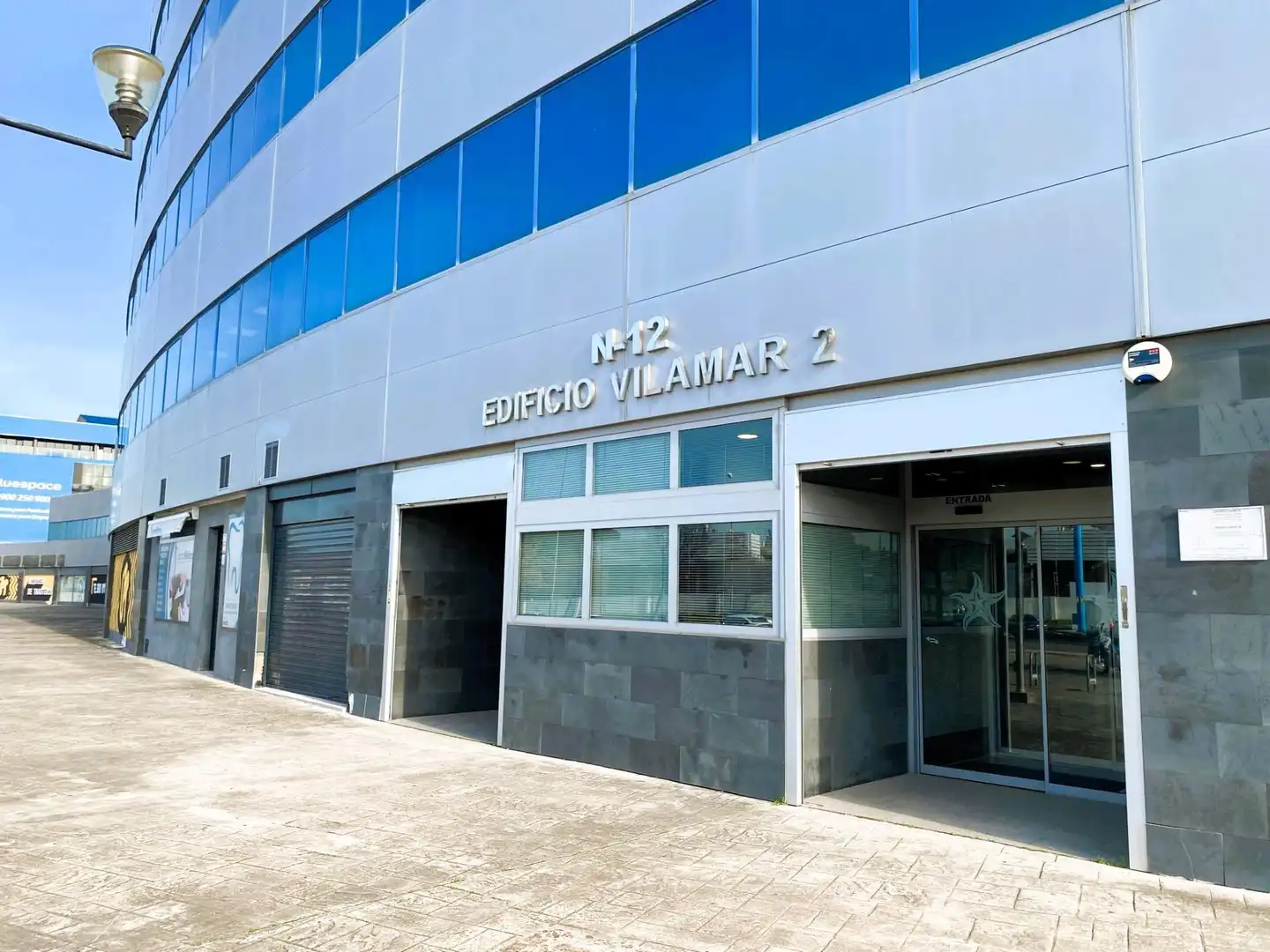 Vista exterior de Garatge en venda en Sevilla