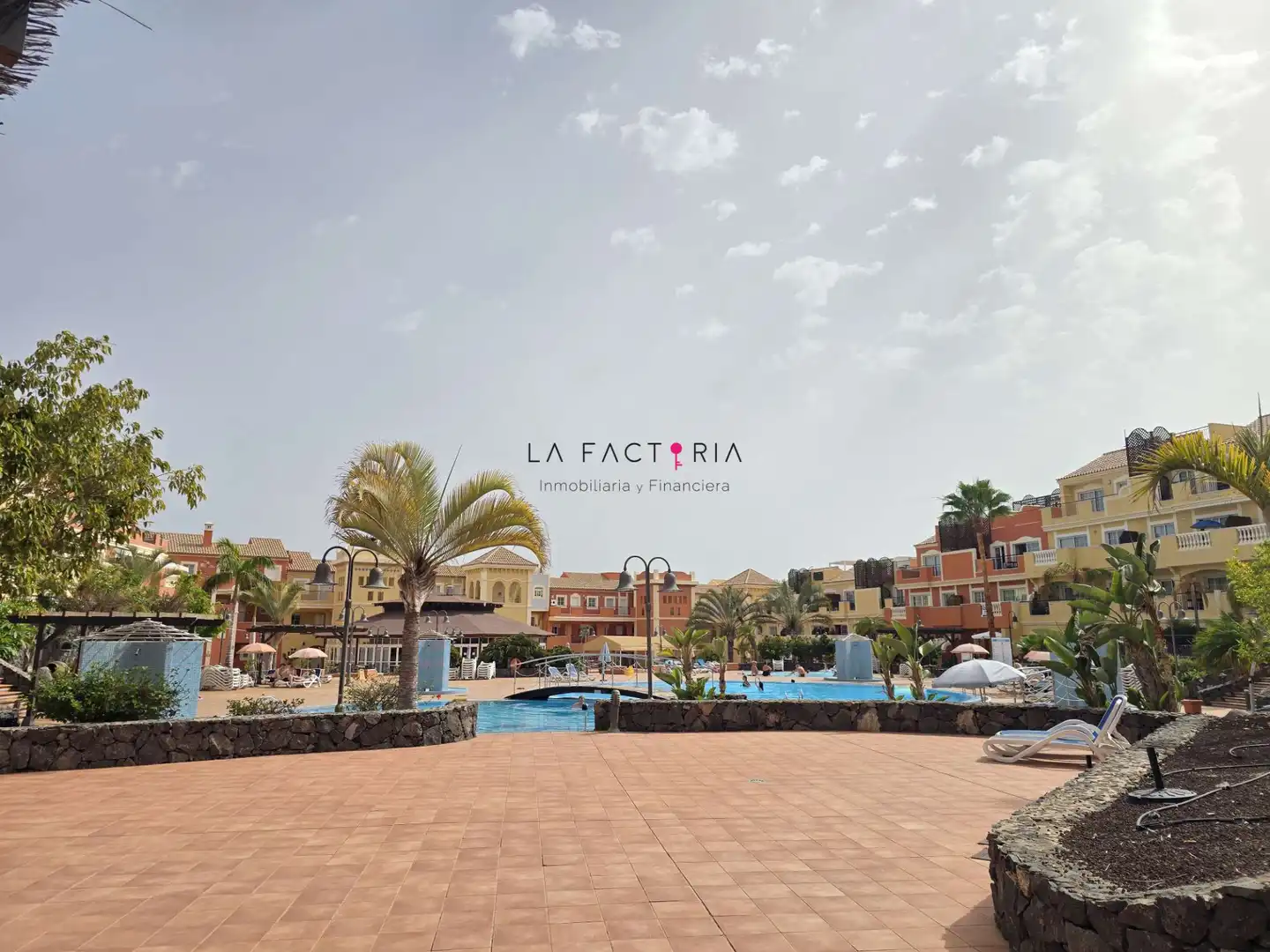Vista exterior de Apartamento en venta en Arona con Terraza, Amueblado y Piscina comunitaria