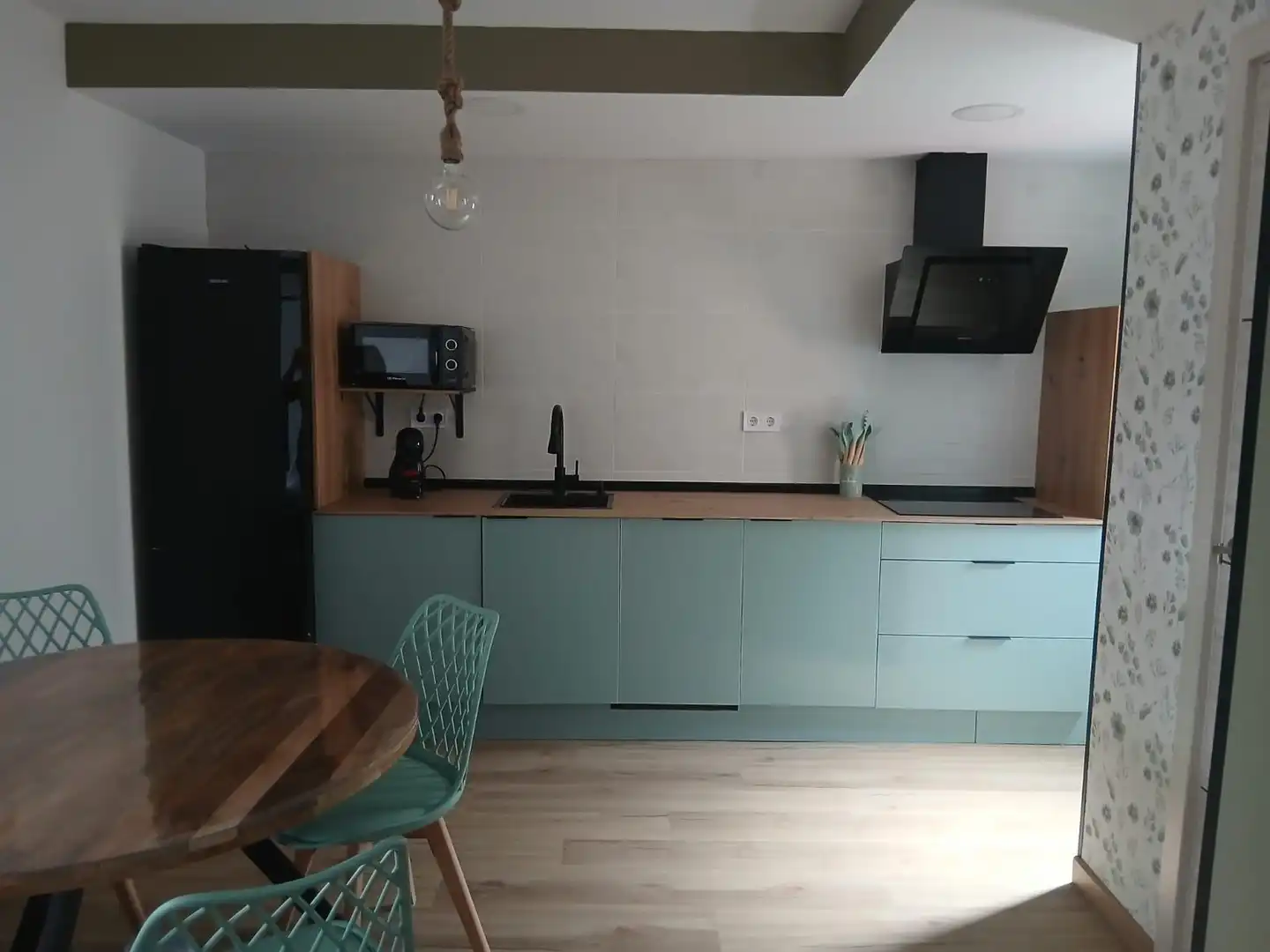 Cocina de Estudio de alquiler en Gandia con Aire acondicionado, Amueblado y Alarma