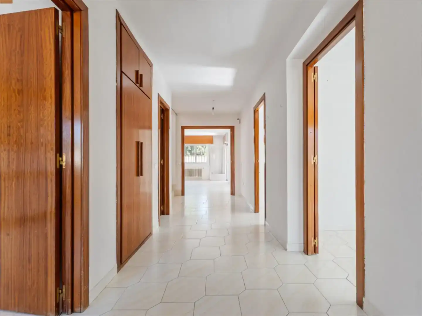 Piso en venta en Alcalá de Henares con Jardín privado, Trastero y Piscina