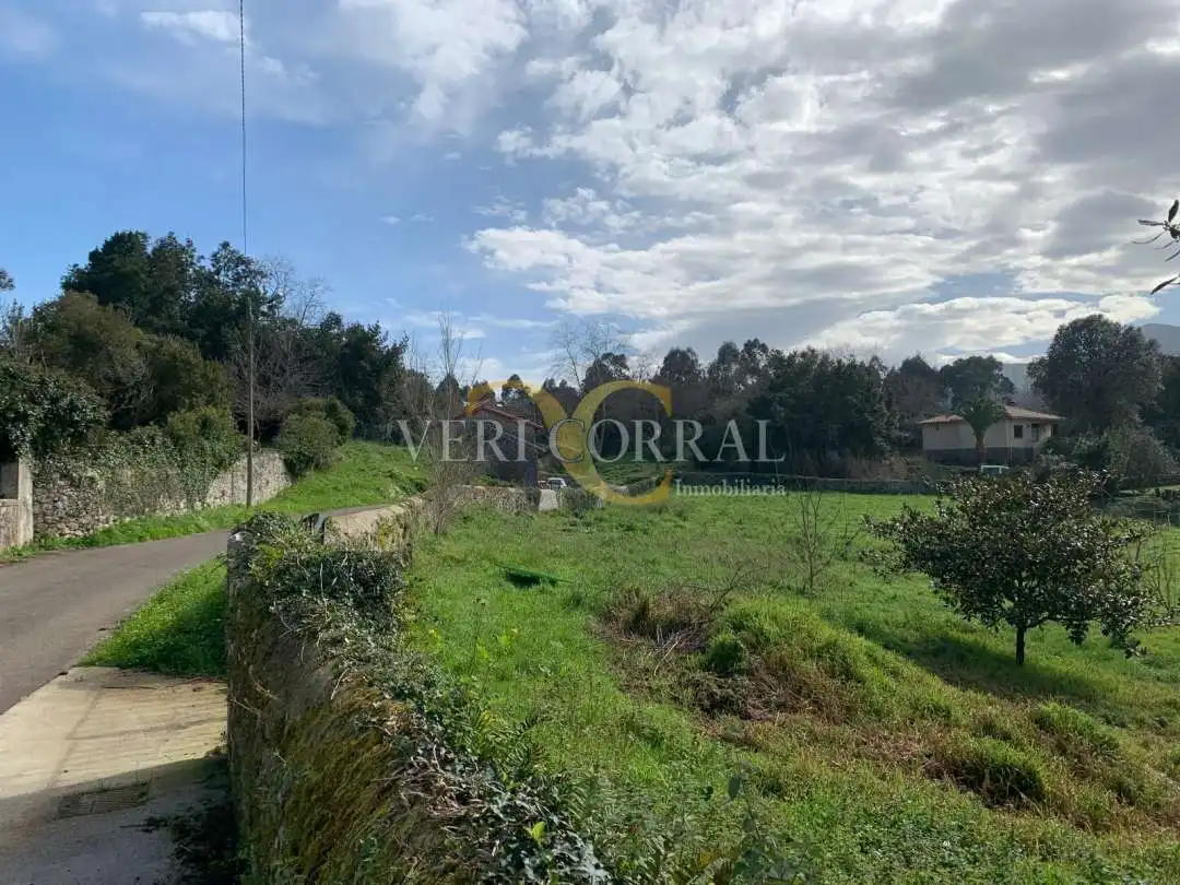 Land for sale in Llanes