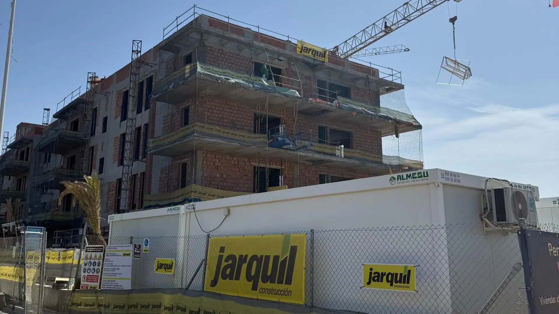 Vista exterior de Piso en venta en El Ejido con Terraza y Piscina comunitaria