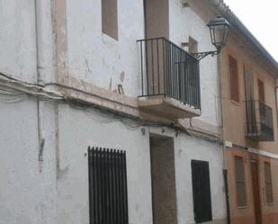 Vista exterior de Casa adosada en venda en Algimia de Alfara amb Aire condicionat