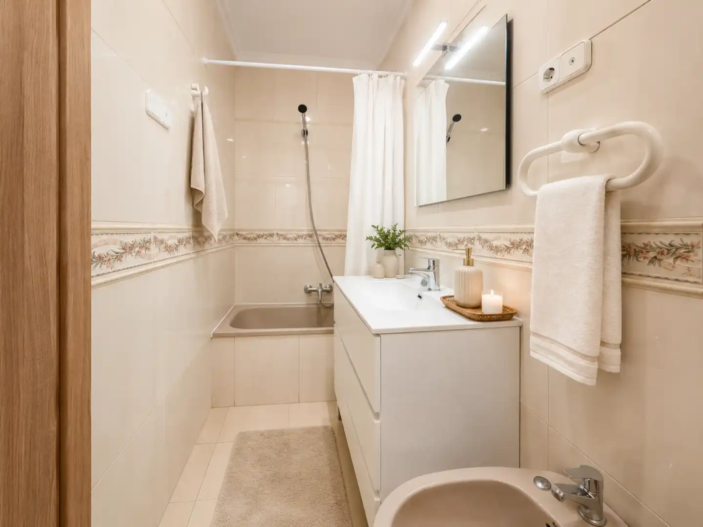 Baño de Piso en venta en Valencia con Aire acondicionado