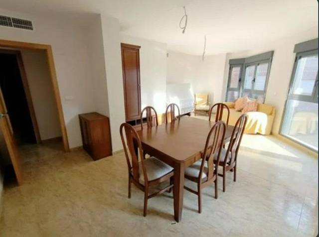 Piso en Alquiler en Ensanche - Diputación