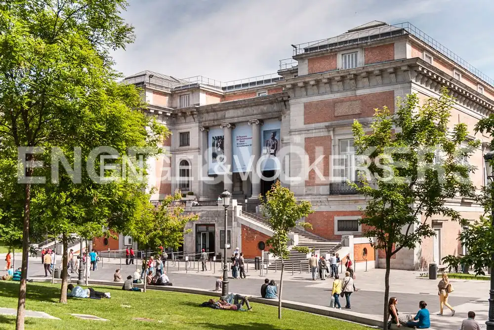 Außenansicht von Wohnung zur Miete in Madrid mit Klimaanlage, Heizung und Terrasse