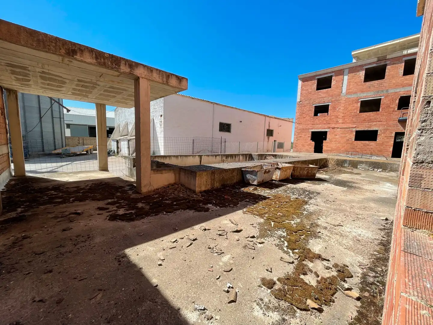 Vista exterior de Edificio en venta en Peal de Becerro