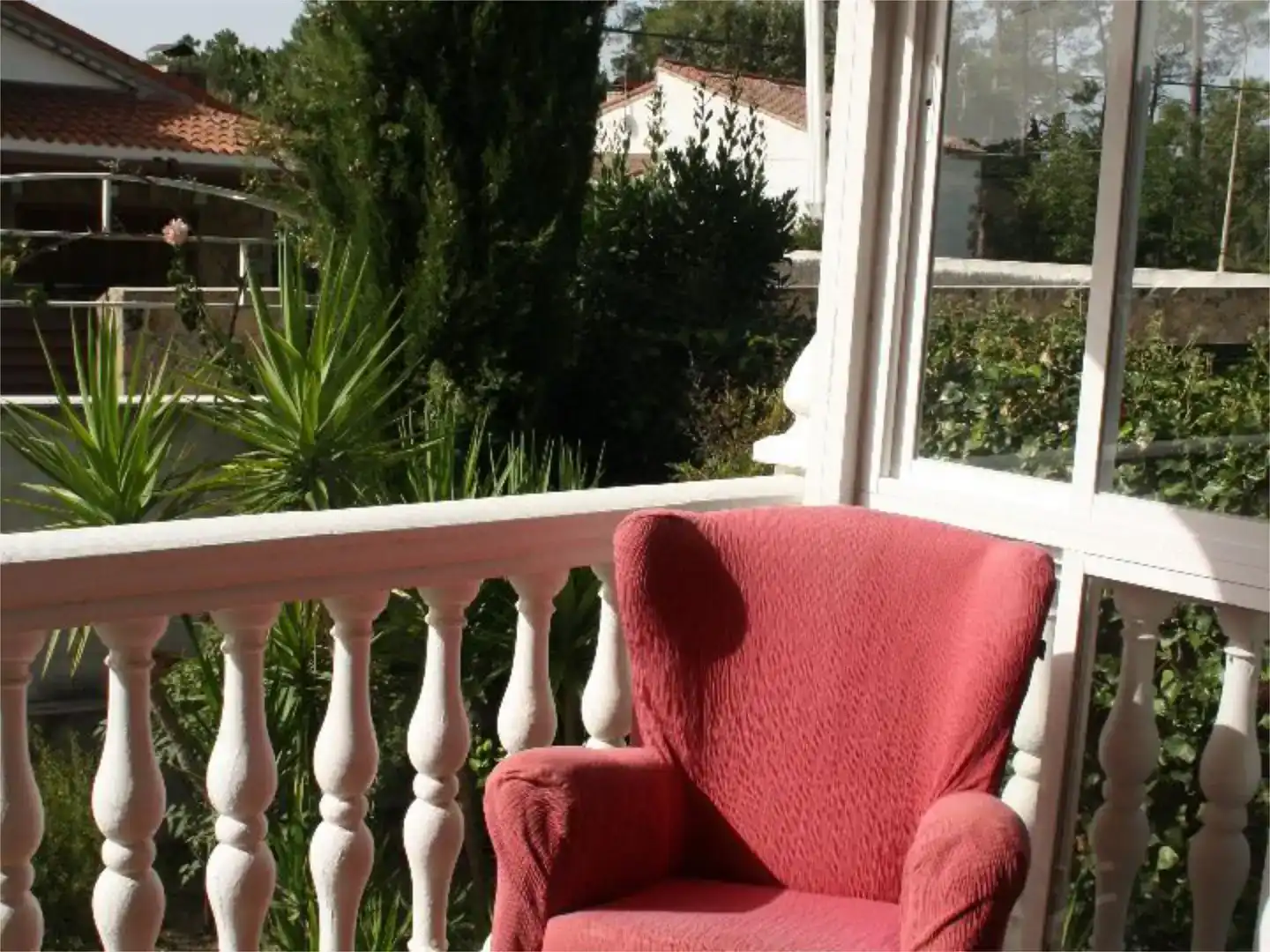 Terrassa de Casa o xalet en venda en La Adrada  amb Aire condicionat, Piscina i Balcó