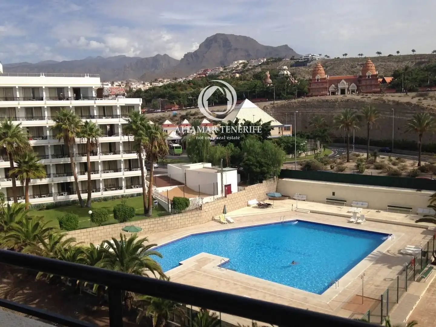 Apartamento con piscina en venta en CALLE VENEZUELA S/N, imagen 3