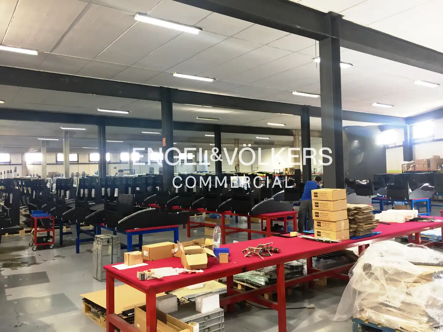 Fabrikhallen zur Miete in Santa Perpètua de Mogoda