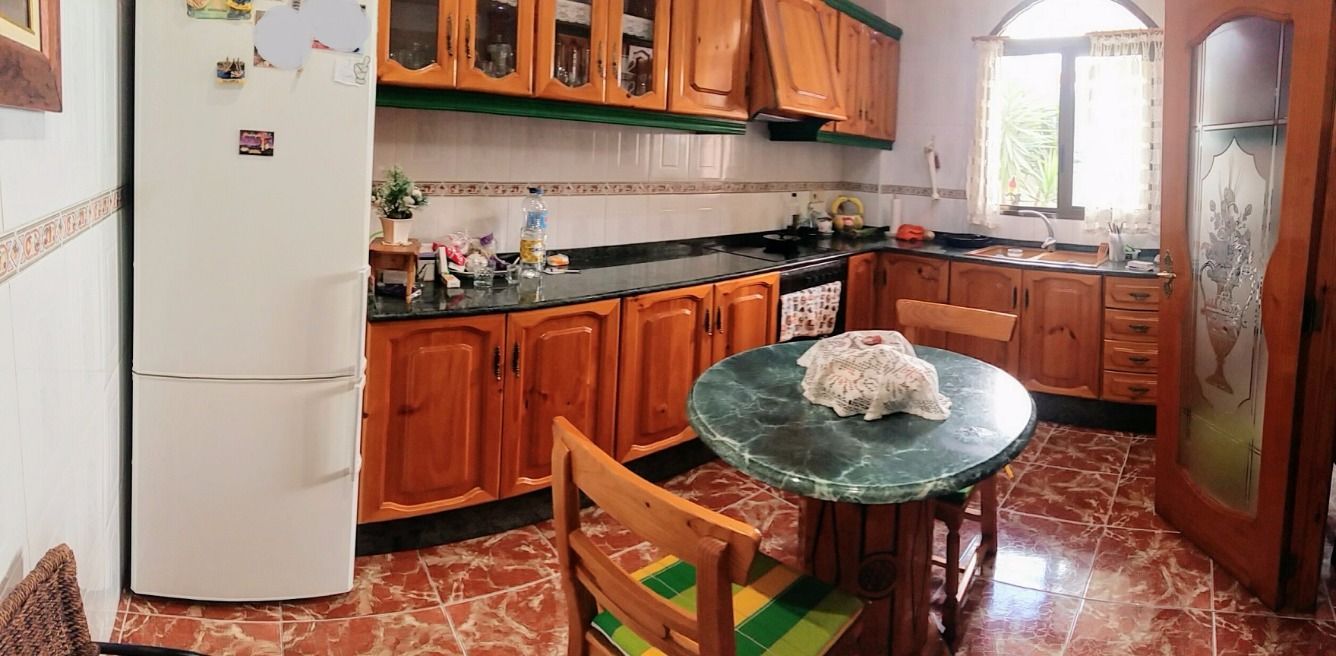 Kitchen of House or chalet for sale in Catarroja  with Air Conditioner, Terrace and Storage room