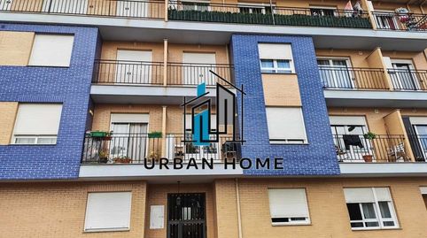 Foto 2 de Piso en venta en Calle Vía Láctea, Trobajo del Camino, San Andrés del Rabanedo