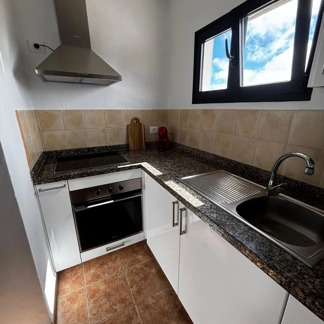Cocina de Casa o chalet de alquiler en La Oliva con Jardín privado, Terraza y Amueblado