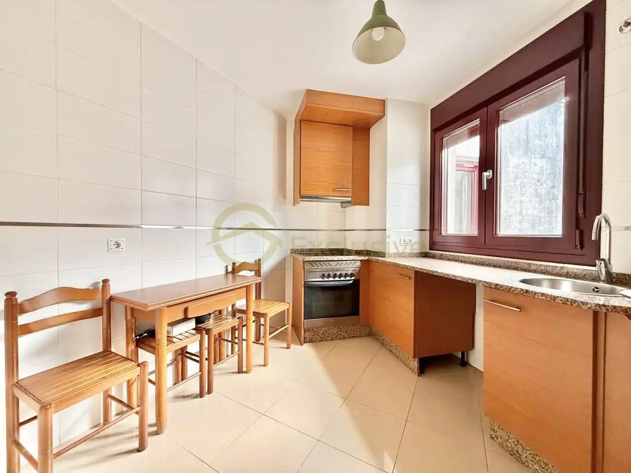 Cocina de Ático en venta en Viveiro con Calefacción, Parquet y Trastero