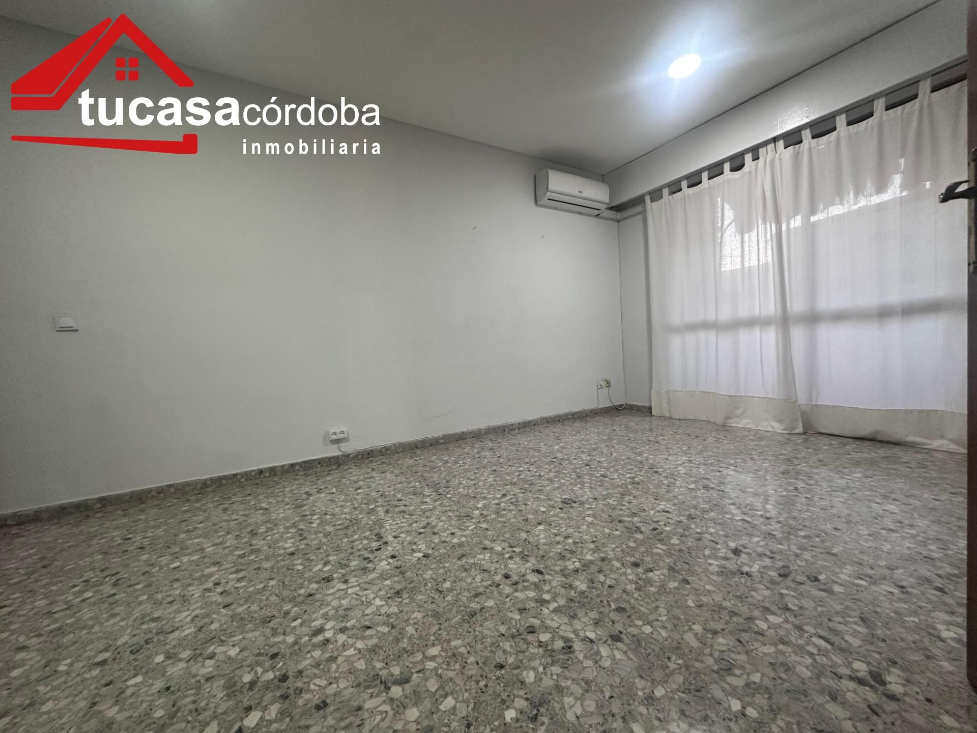 Pis en venda a Casco Histórico  - Ribera - San Basilio , Centro