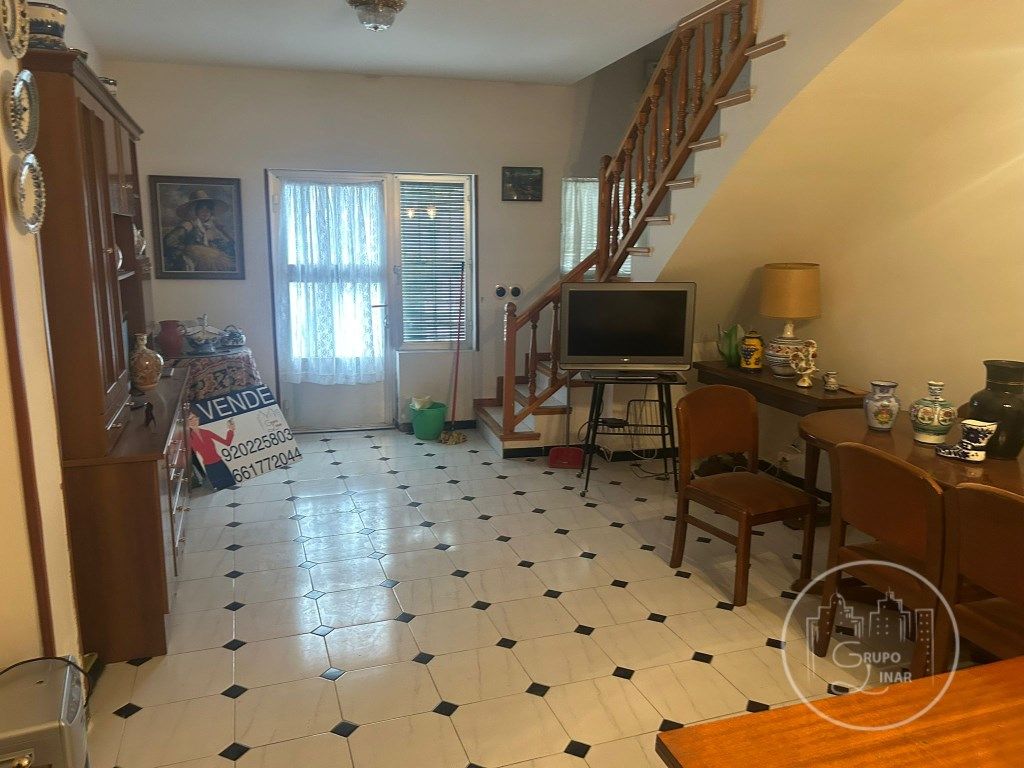 Sala d'estar de Casa o xalet en venda en Sotillo de la Adrada amb Terrassa