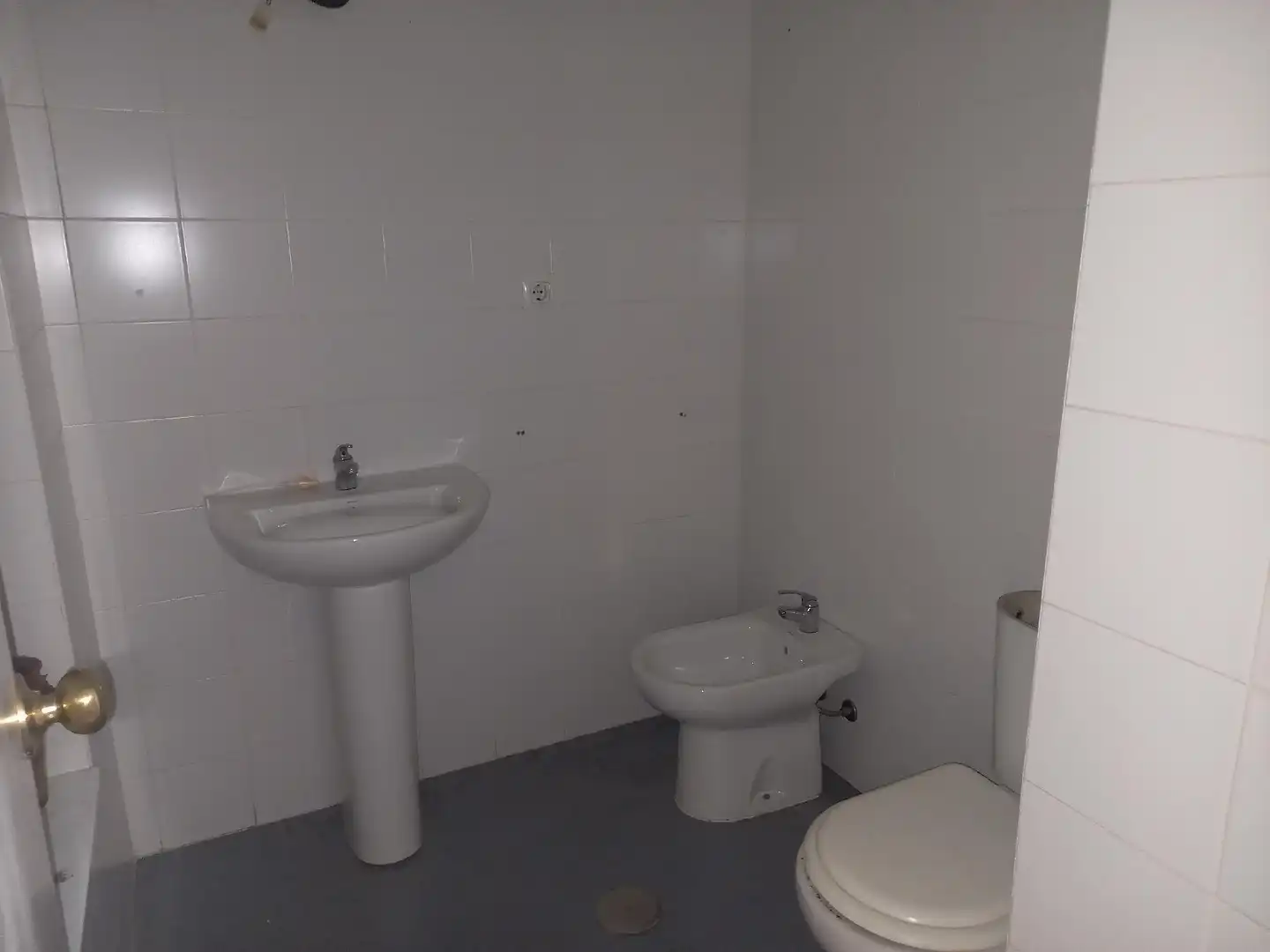 Bathroom of Flat for sale in Bormujos