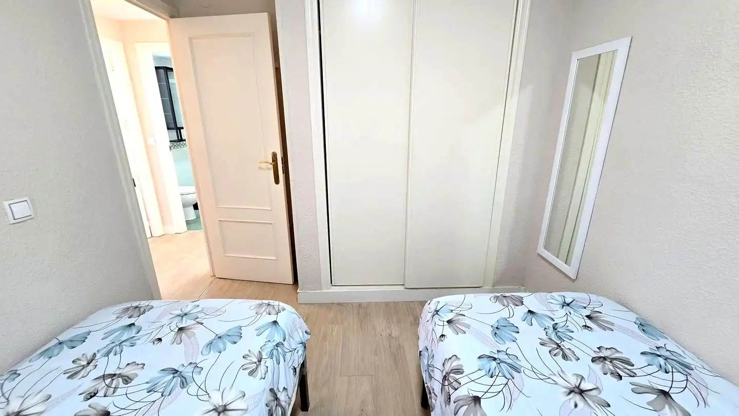 Apartments for rent in De La Rioja, 129, Playa de Gandia