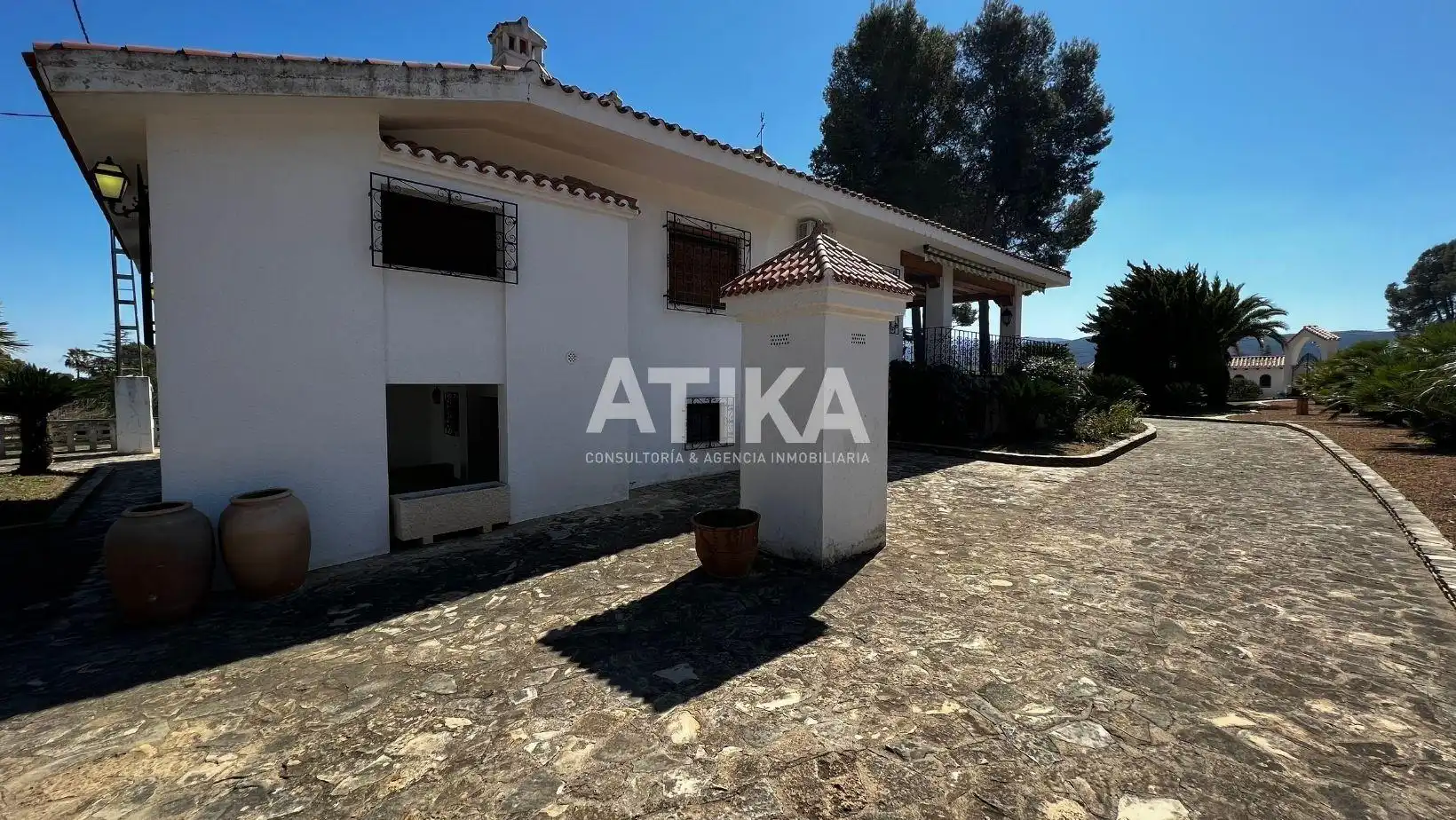 Vista exterior de Casa o xalet en venda en Ontinyent amb Calefacció, Jardí privat i Traster