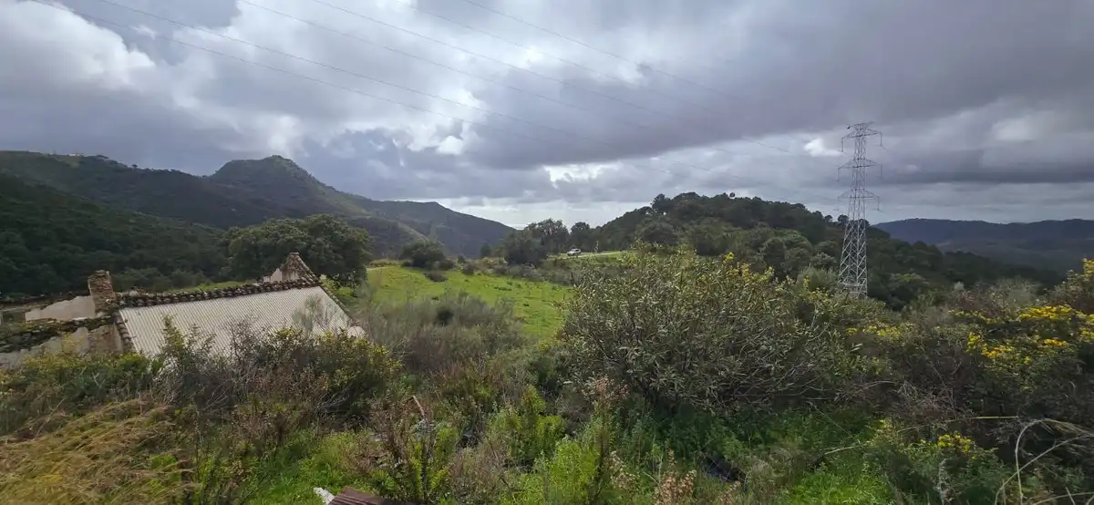 Terrenys i solars en venda a Benahavís pueblo