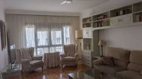 Foto 3 de Piso de alquiler en Avenida Alfonso X el Sabio, 11, Centro - Plaza Mayor, Ciudad Real Capital