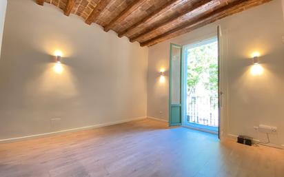 Bedroom of Flat for sale in  Barcelona Capital