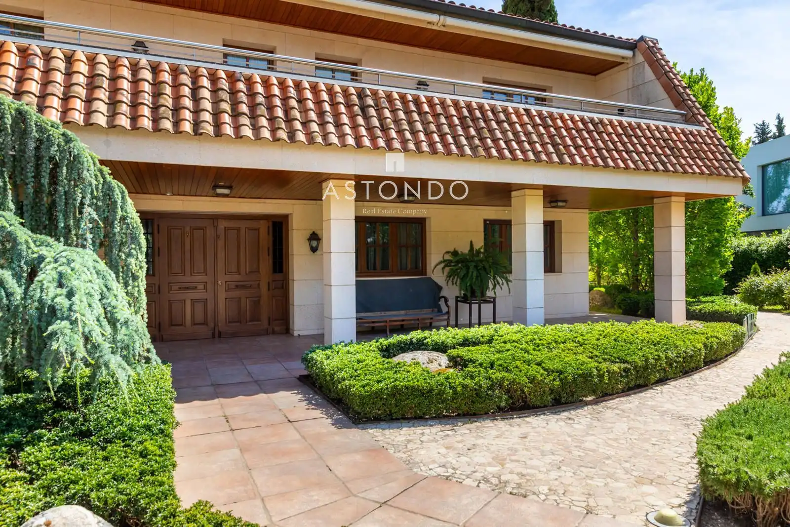 Vista exterior de Casa o chalet en venta en Madrid con Aire acondicionado, Calefacción y Terraza