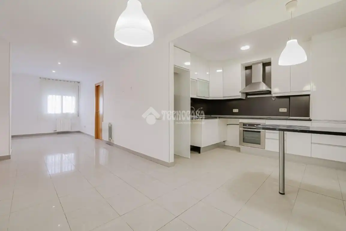Cocina de Piso en venta en Rubí con Calefacción