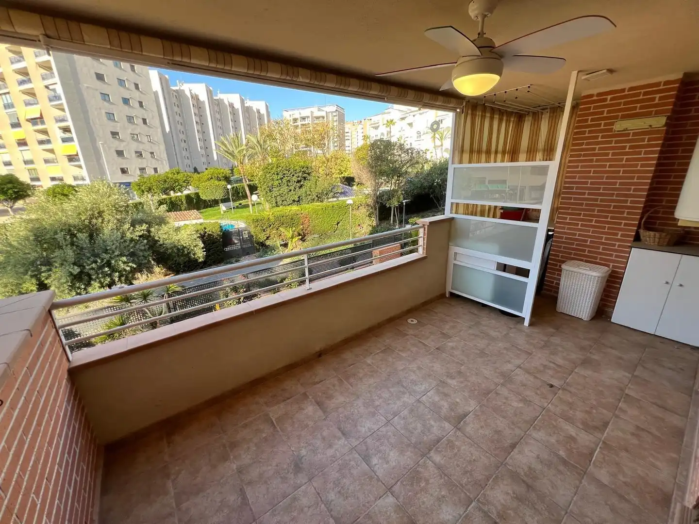 Terrasse von Wohnung zum Verkauf in Villajoyosa / La Vila Joiosa mit Klimaanlage, Privatgarten und Terrasse