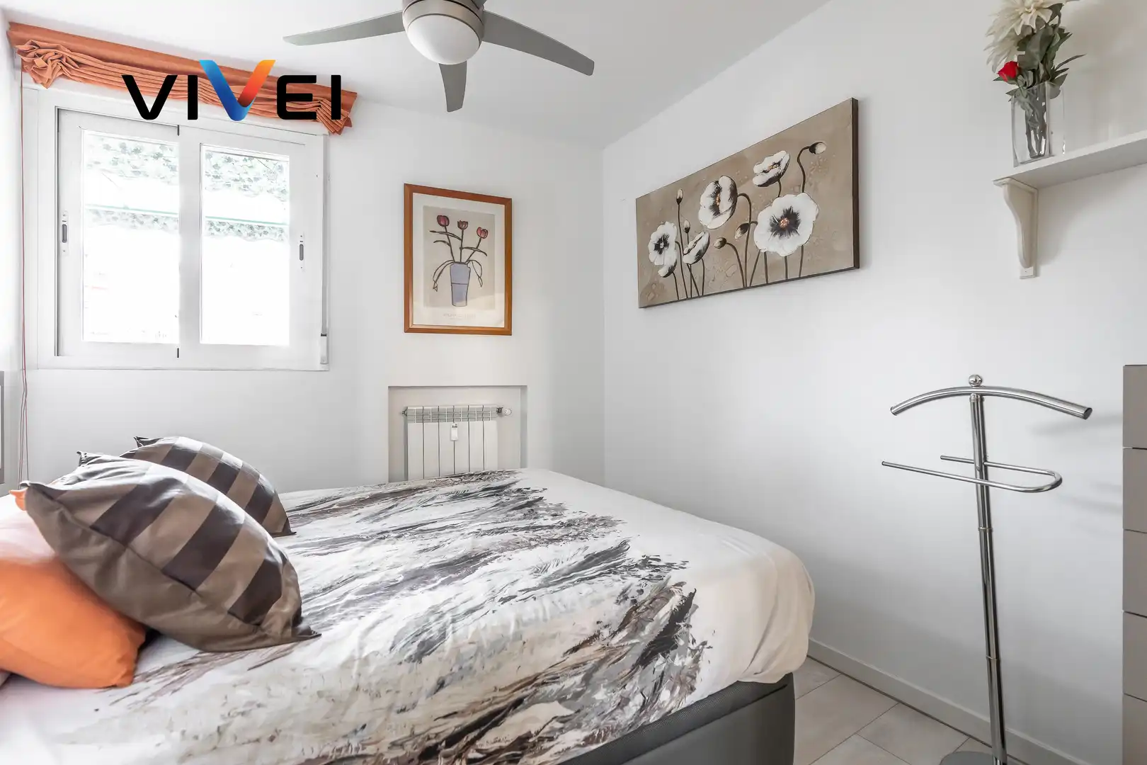 Schlafzimmer von Dachboden zum Verkauf in Madrid mit Heizung, Terrasse und Balkon