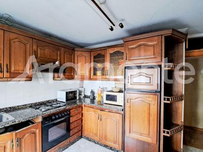 Kitchen of Flat for sale in Oviedo 