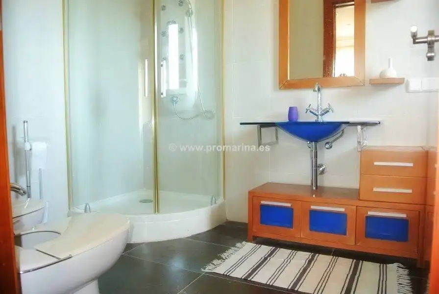 Bathroom of Houses for sale in Dénia  with Air Conditioner, Heating and Private garden