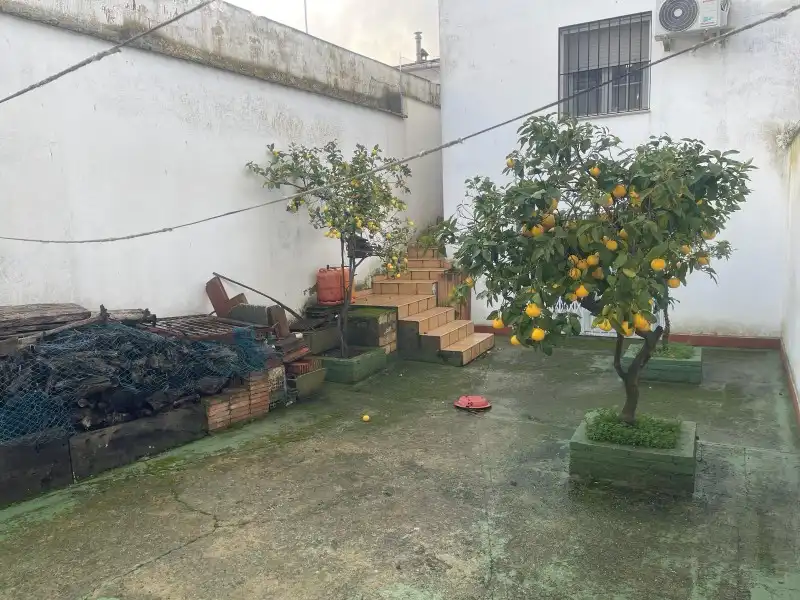 Garden of Houses for sale in Fuente de Cantos  with Air Conditioner, Heating and Terrace