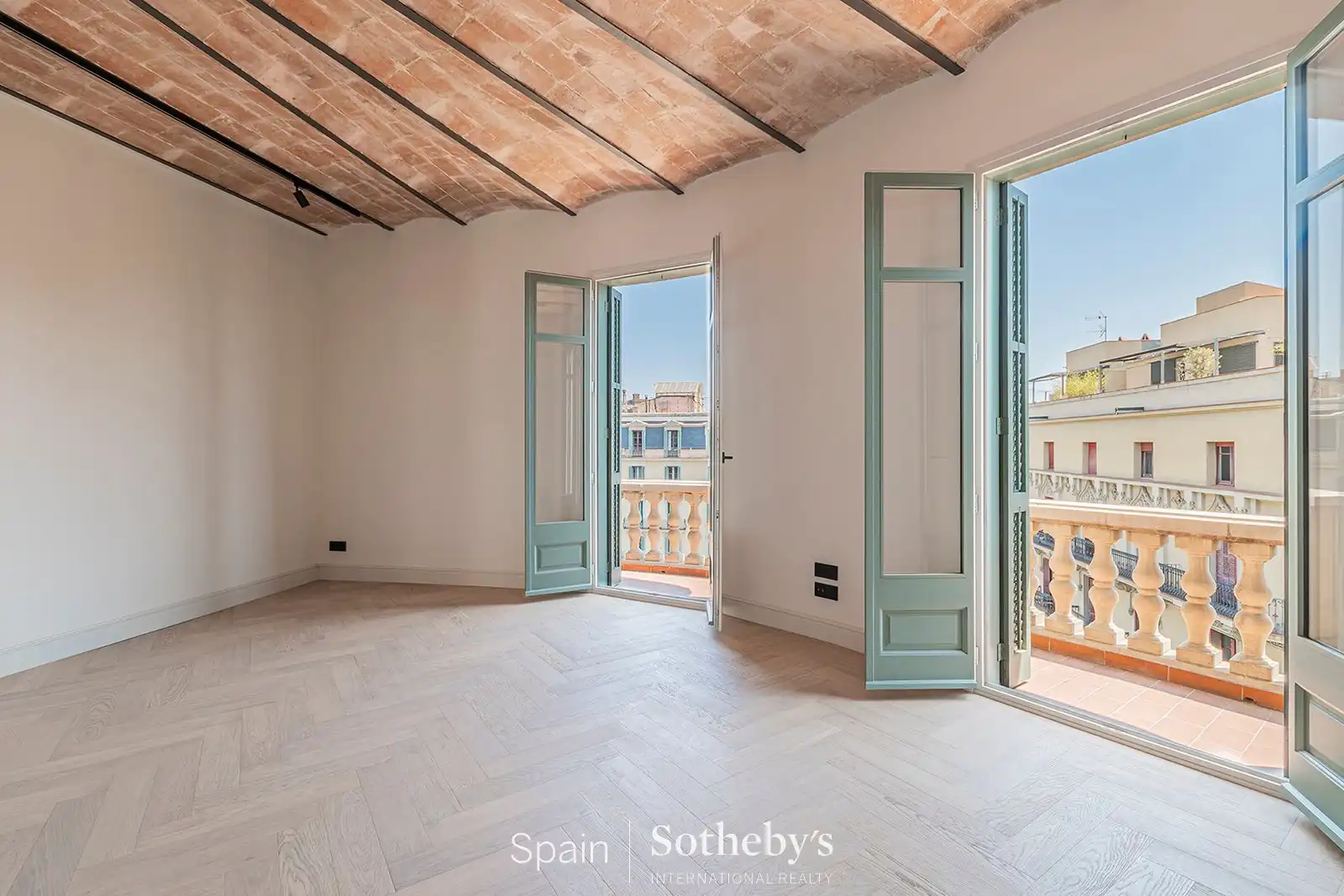 Apartment with lift for sale in Carrer d'Enric Granados, imagen 4