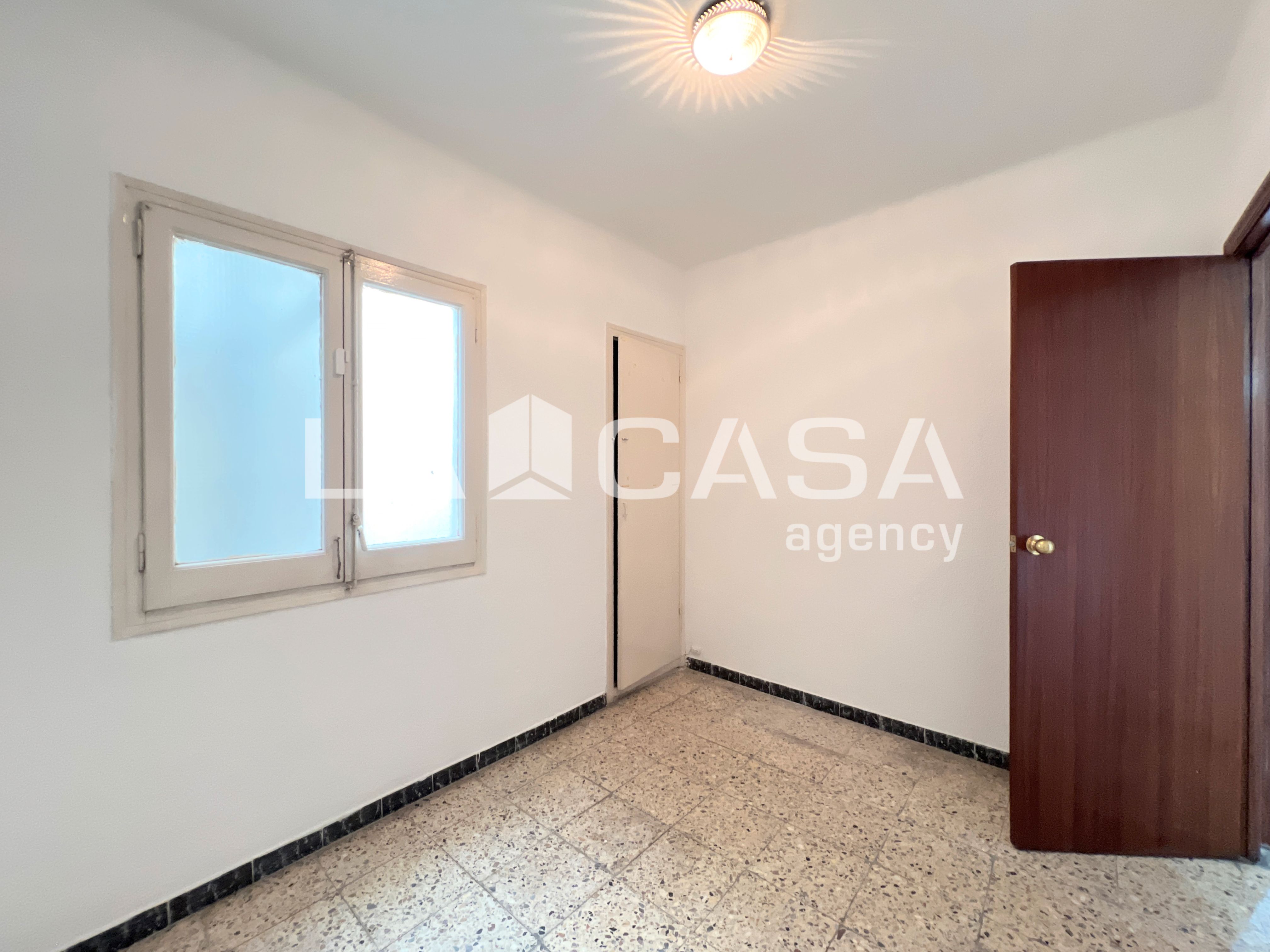 Àtic en venda en  Barcelona Capital amb Terrassa i Balcó