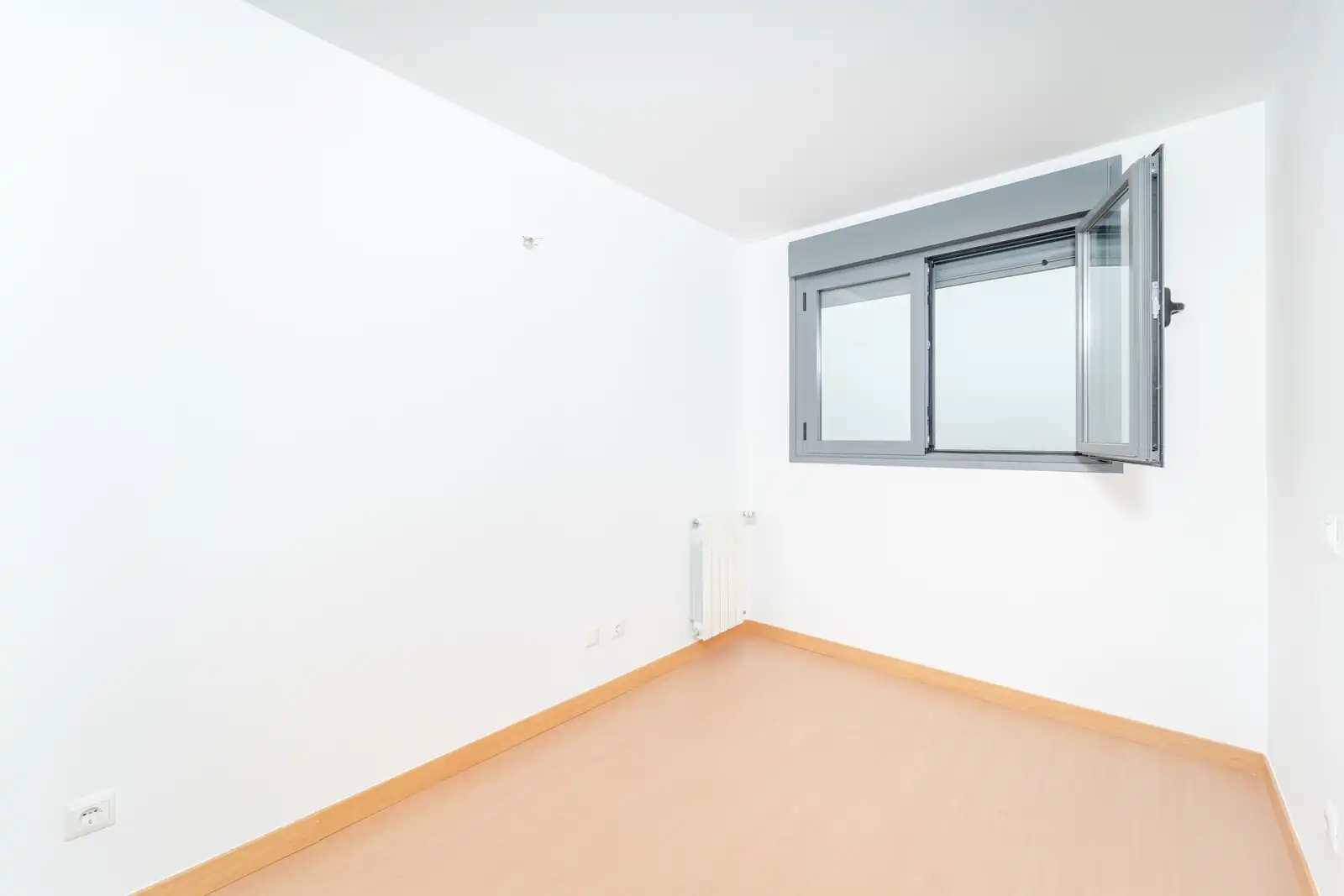 Schlafzimmer von Wohnung zur Miete in Getafe mit Parkett, Terrasse und Abstellraum