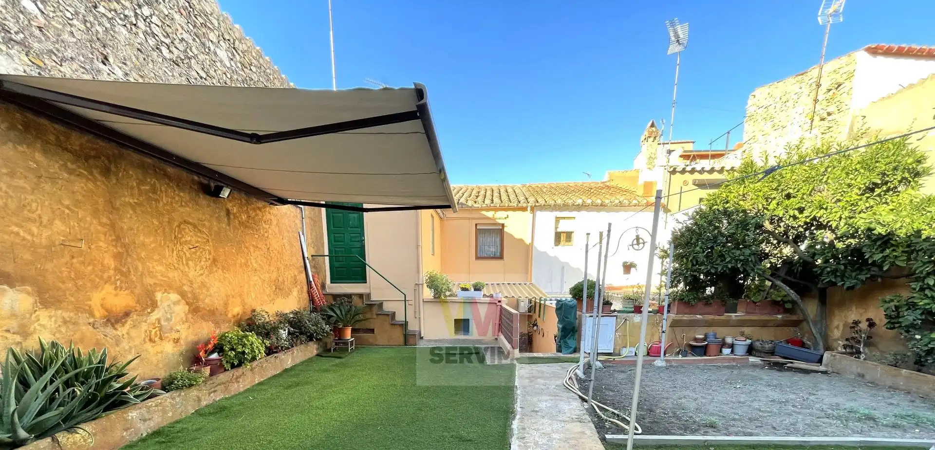 Adossat amb jardí en venda a de la Caritat, imagen 21