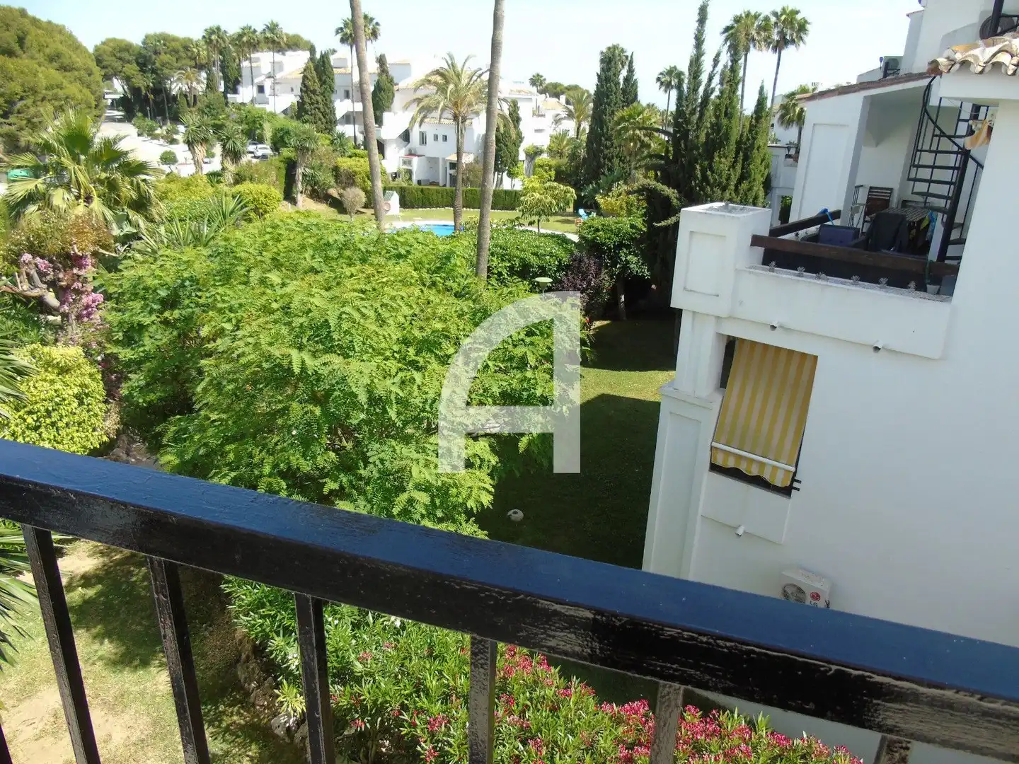 Jardín de Dúplex de alquiler en Mijas con Aire acondicionado, Calefacción y Terraza