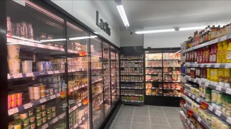 Local en traspaso en Girona con Aire acondicionado, Calefacción y Amueblado