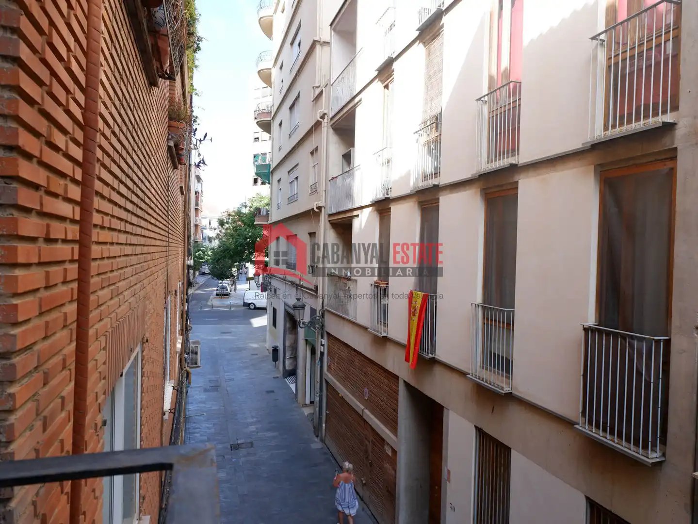 Vista exterior de Estudio de alquiler en Valencia con Aire acondicionado, Amueblado y Balcón